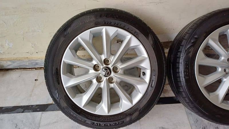 Corolla Hybrid - Original 16" Alloy Rims Original Dunlop 205/55R16 19