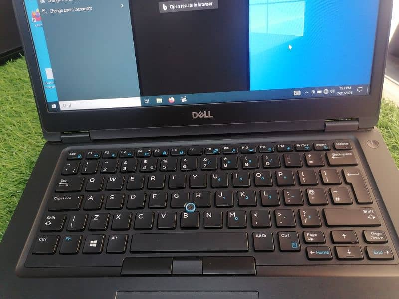 Dell 5490 i5 8th gen (8 CPU's ) 12