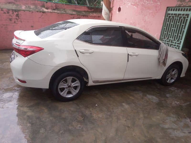 Toyota Corolla XLI 2015 3