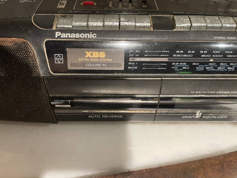 Panasonic Cassette player RX-FT560  40 watts 1