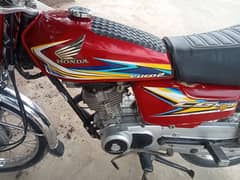 Honda 125 2019 model total genuine ki sound biometric available ha