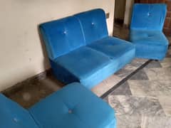 Cozy blue velvet 4 seater 2-1-1 sofa set for urgent sale