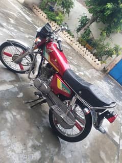 Honda 125 model 97 All ok good condition Just Buy And drive