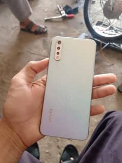 vivo s1 condition 10/9 only phone (03306745574)