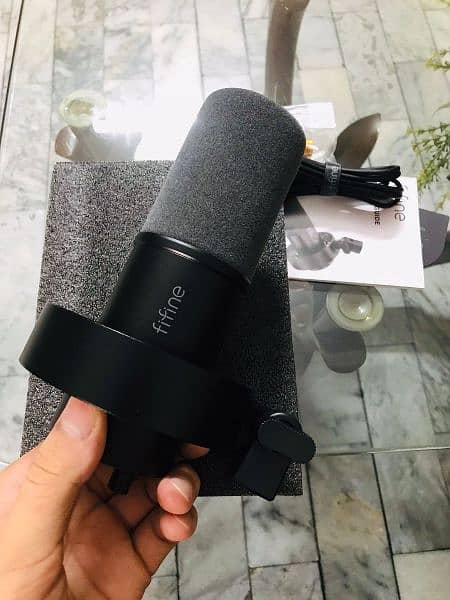 Fifine k688 XLR/USB Dynamic Mic, Shock mount, Touch Mute, For Podcast 5