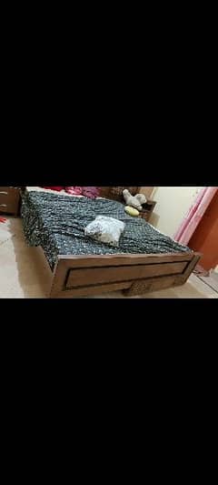 sheesham wood bed available for sale