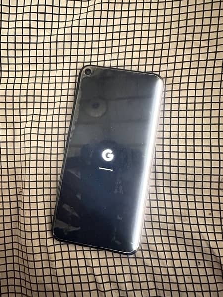 google pixel 5 Pta Approved 8/128 (Cracked) 7