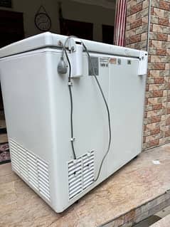 PEL Inverter Freezer Model 100 (Single)