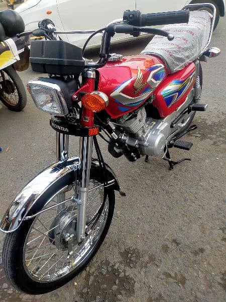 Honda 125 sall 2022 model 0 meter condition maon 13