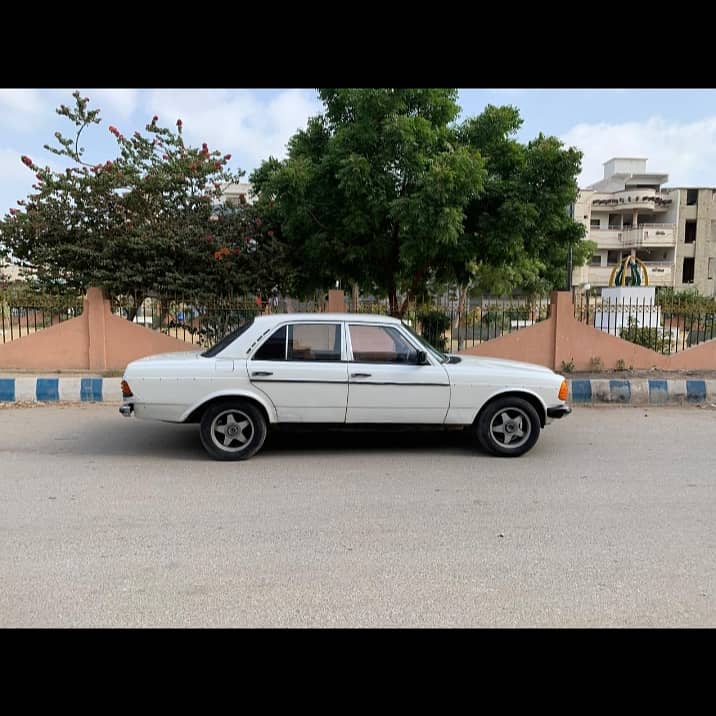 Mercedes C Class 1980 4