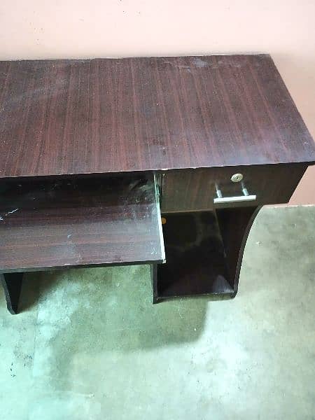 PC/Computer table for sale 3