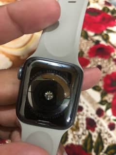 Apple Watch Series 5 40mm2 battery health 87%