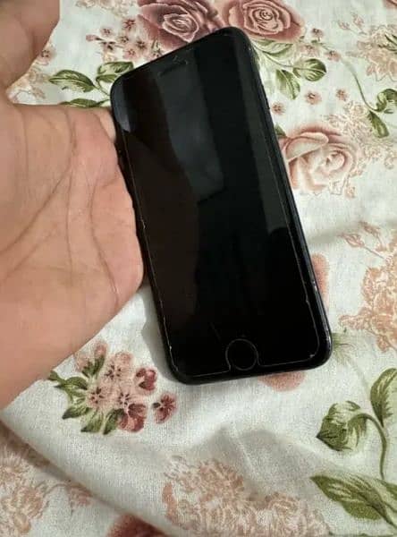 11k Urgent sell iPhone 7 1