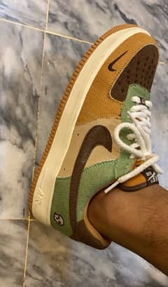 new shose nike dubai sy aye thy only one time used