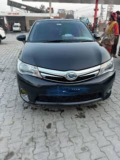 Toyota Corolla Axio Hybrid 2013