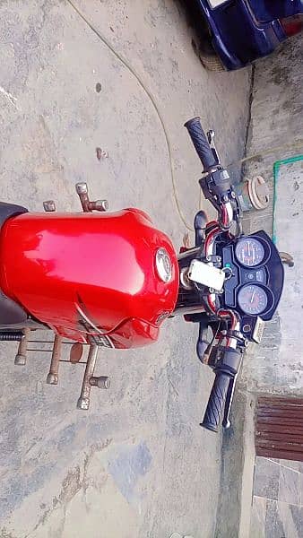 ybr 125 cc red colour 1