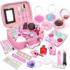 Makeup kit for your daughter