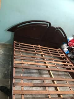 KING SIZE BED/ URGENT SALE