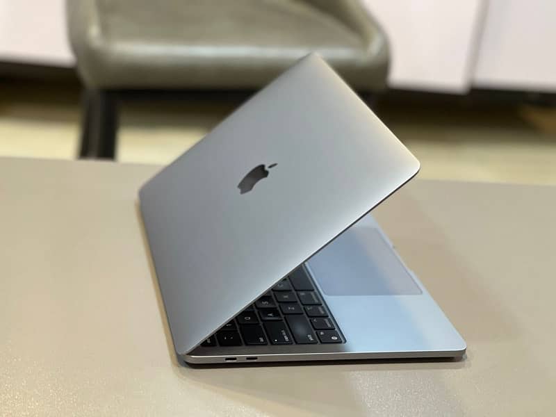 MacBook Pro M1-2020 8/512 1