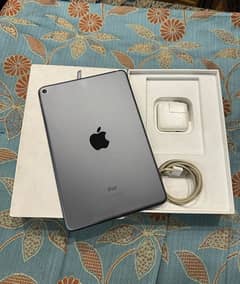iPad mini 5 complete box