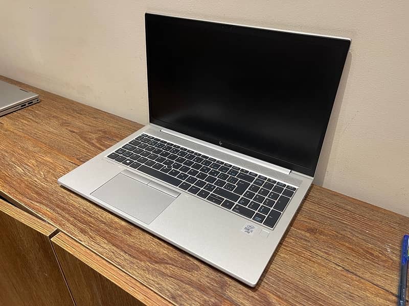 Hp Elitebook 850 G7 - Core i5-10th Gen - Ram 16 GB - SSD 256 GB 5