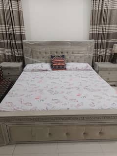 BRAND NEW KING SIZE BED (WITHOUT MATRESS), 2 SIDE TABLES, DRESSING SET