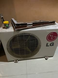 LG AC in working condition