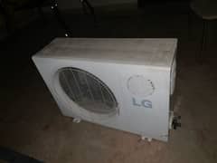 LG AC IN PROPER WORKING CONDITION