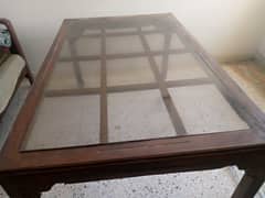 dining table in good condition