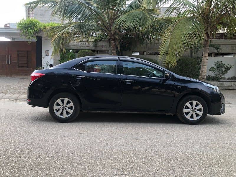 Toyota Altis Grande 2014 3