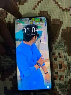 huawei p30 pro 6.128 gb ha mobil full ok ha halka sa screen kark ha