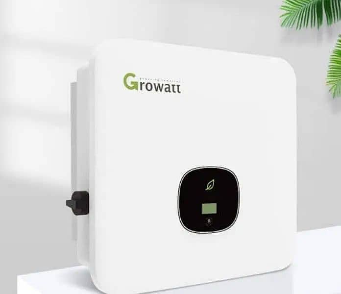 **Growatt 10kW On-Grid Solar Inverter for Optimized Energy Management 3