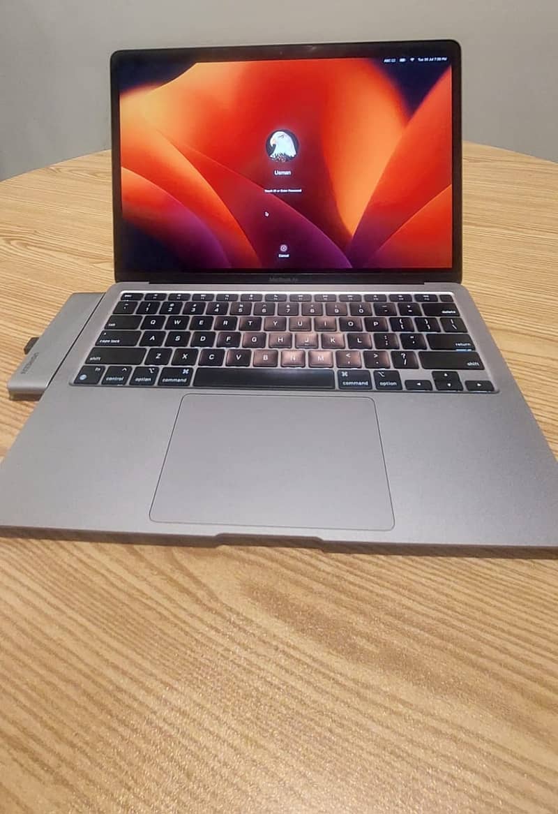 Mac Book air M1 256GB hard drive 8GB RAM with Box with warranty 2