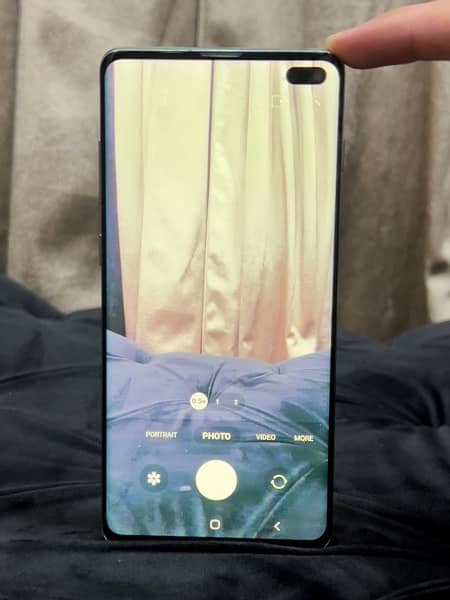 Samsung S10 Plus (128 GB, Prism Green) 11