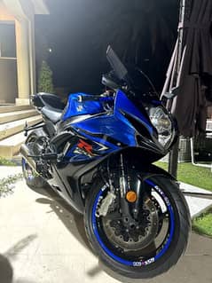 Suzuki Gixxer 600 cc