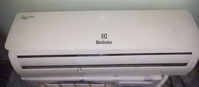 Electrolux 1.5ton non inverter AC for sale