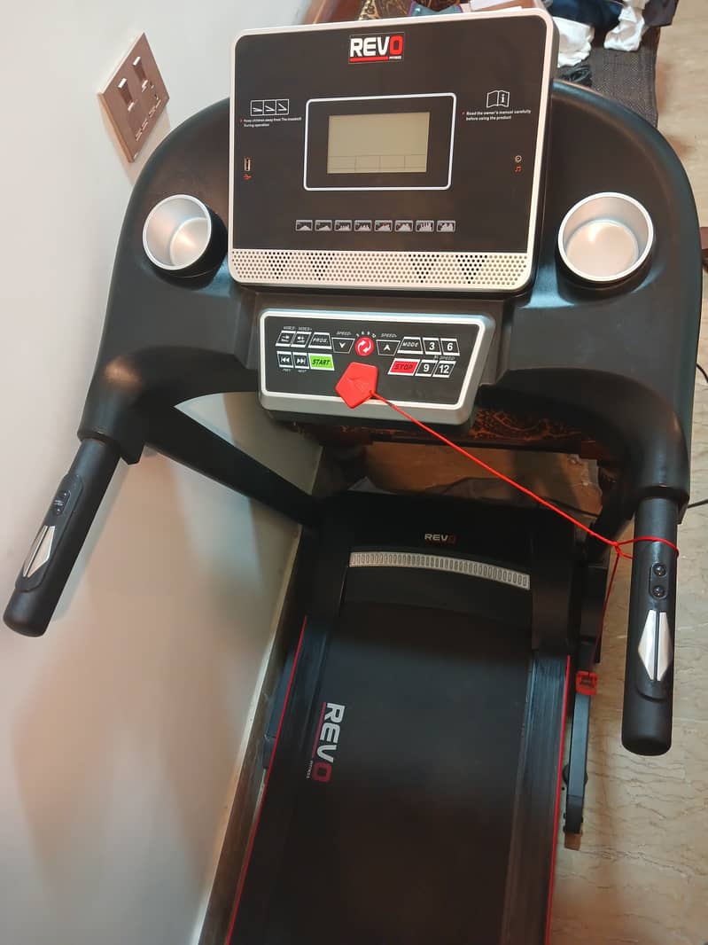 New Conditiion Treadmill Jogging Running Machine 0