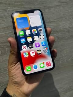 iPhone 11 128gb pta approved with box