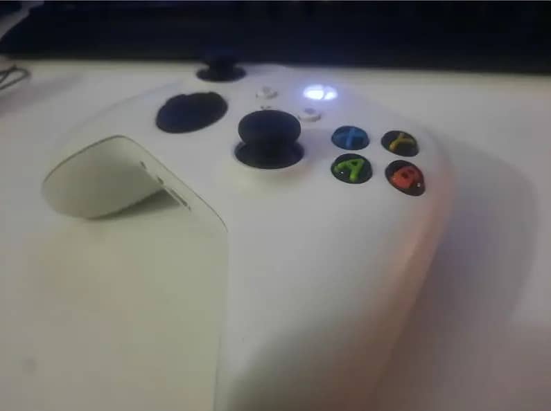 Xbox Series S controller 0