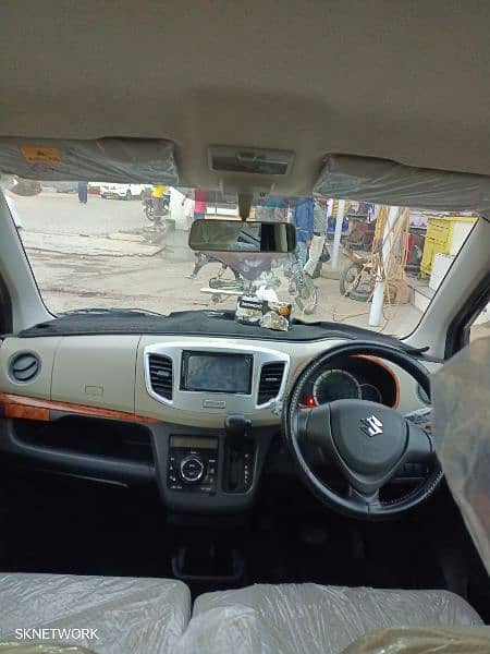 Suzuki Wagon R 2018 4