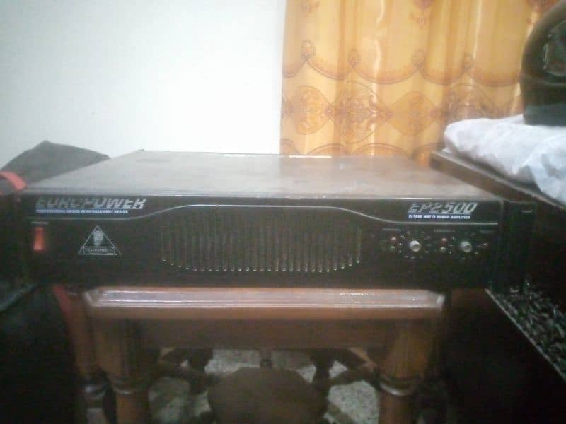 Behringer ep 2500 amplifier 0