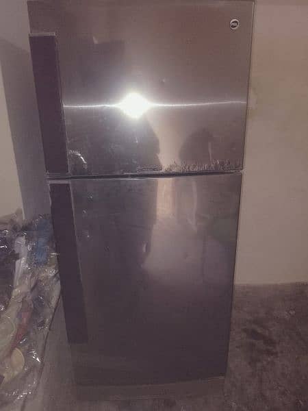 4 sale pel  refrigerator full size   condition  10/9 1