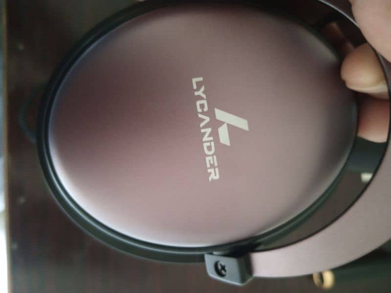 LYCANDER Professional gaming headphones with 7.1 sound card and mic 6