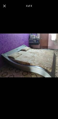 Doubke King Size Bed