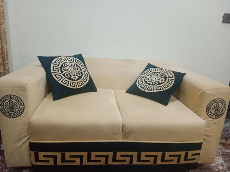 6  seater sofa set for sale condition 10/10 5