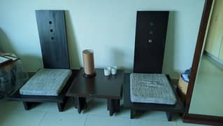 Coffee table and 2 chairs set