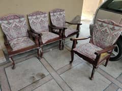 4 chairs with cover and cushions