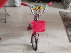 4 wheeler Red Cycle in excellent condition!