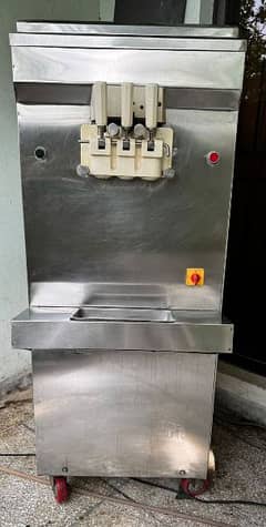 Ice Cream Machine