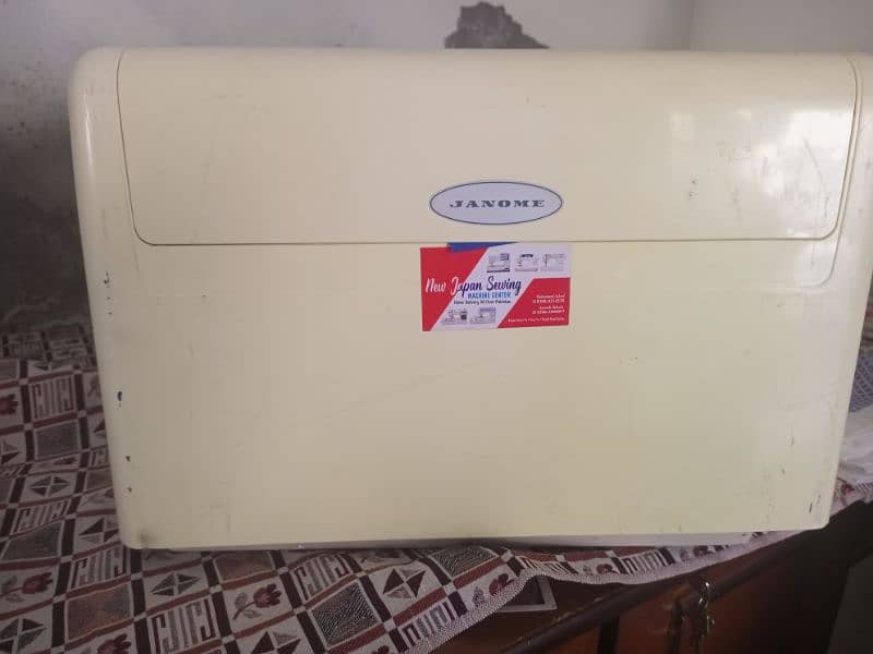 janome 8200 10/10 condition 0